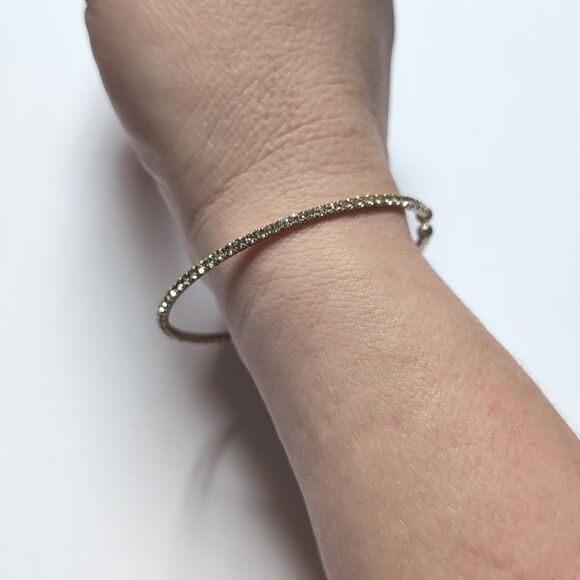 122‎ Silver Rhinestones Cuff Bracelet - Picture 5 of 5